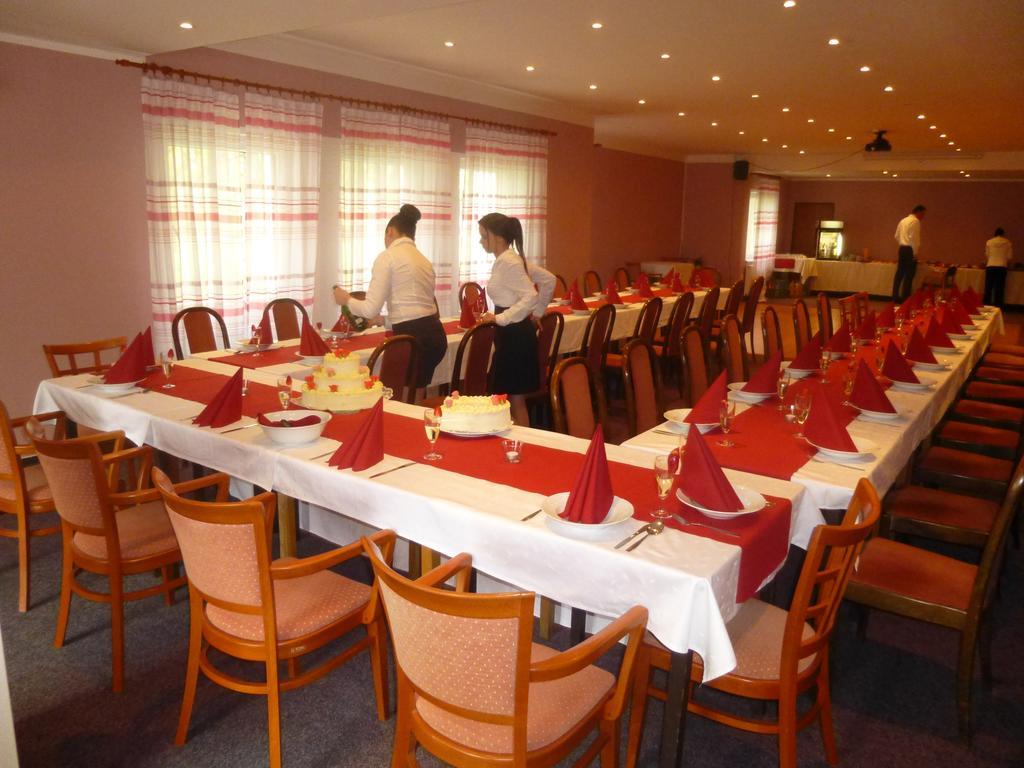 Hotel Zatisi Františkovy Lázně المظهر الخارجي الصورة