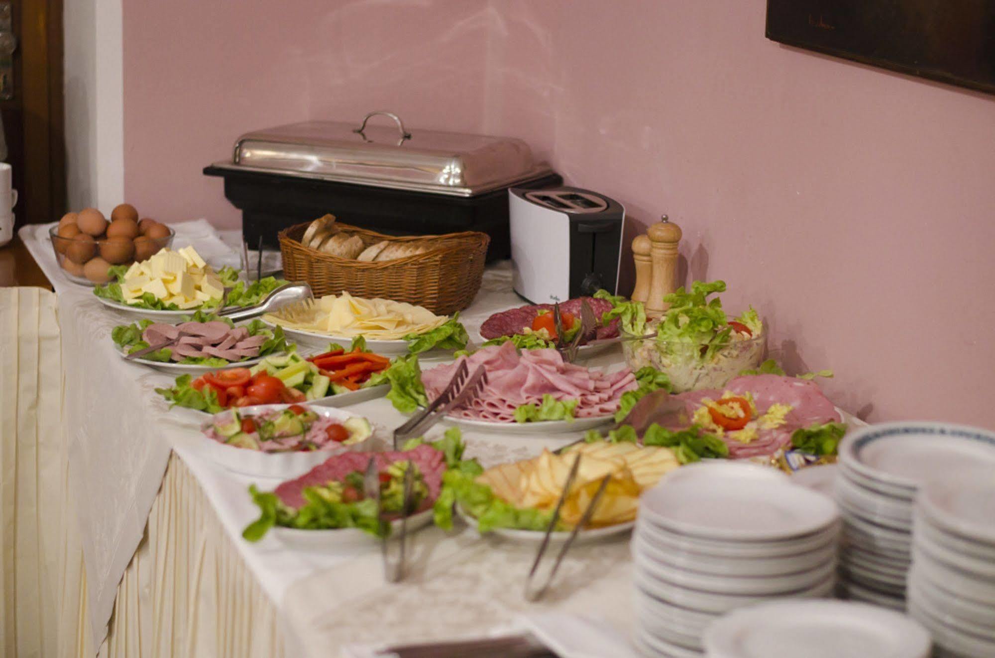 Hotel Zatisi Františkovy Lázně المظهر الخارجي الصورة
